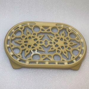 Le Creuset cast iron oval trivet